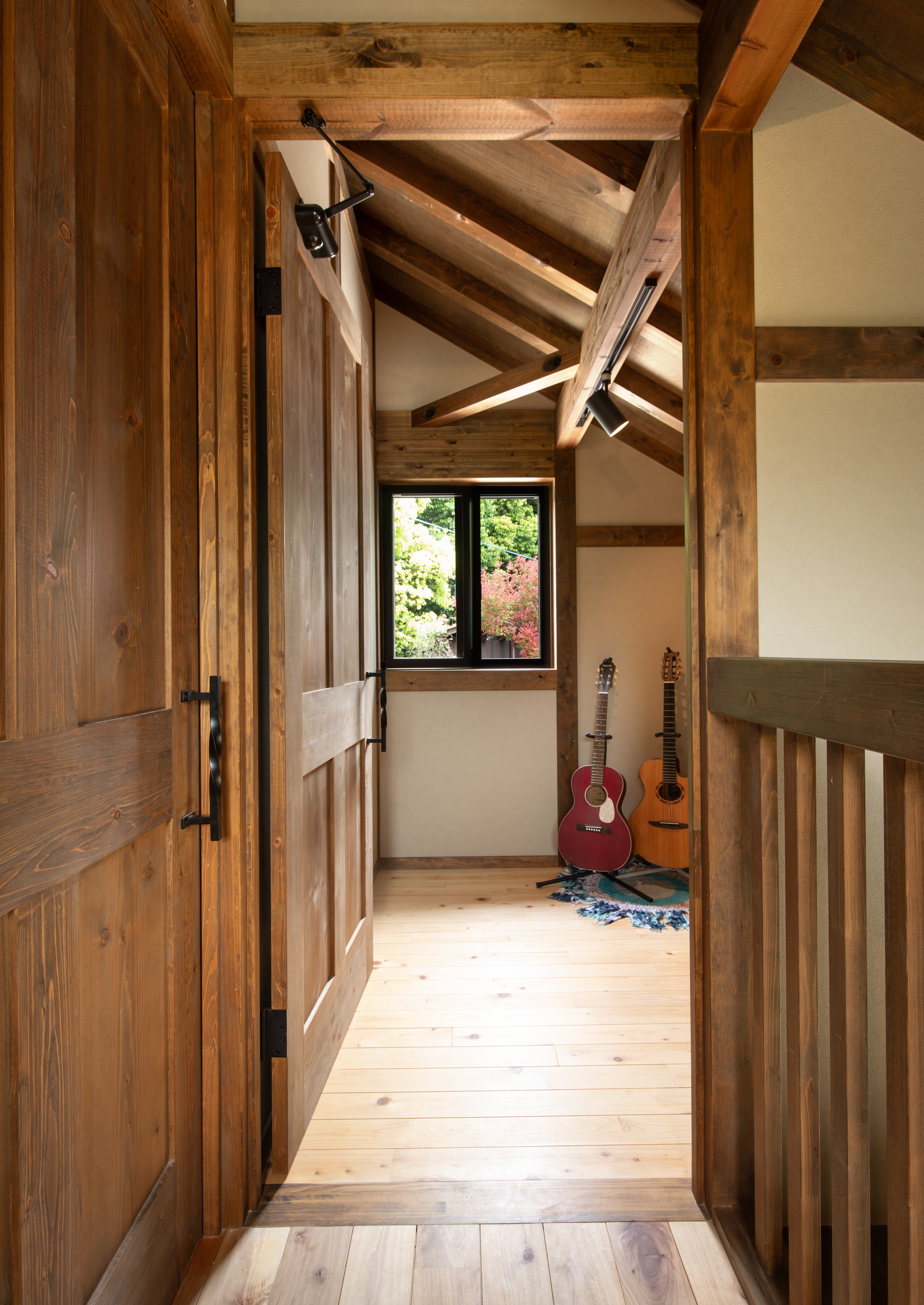 夕暮れのリビング