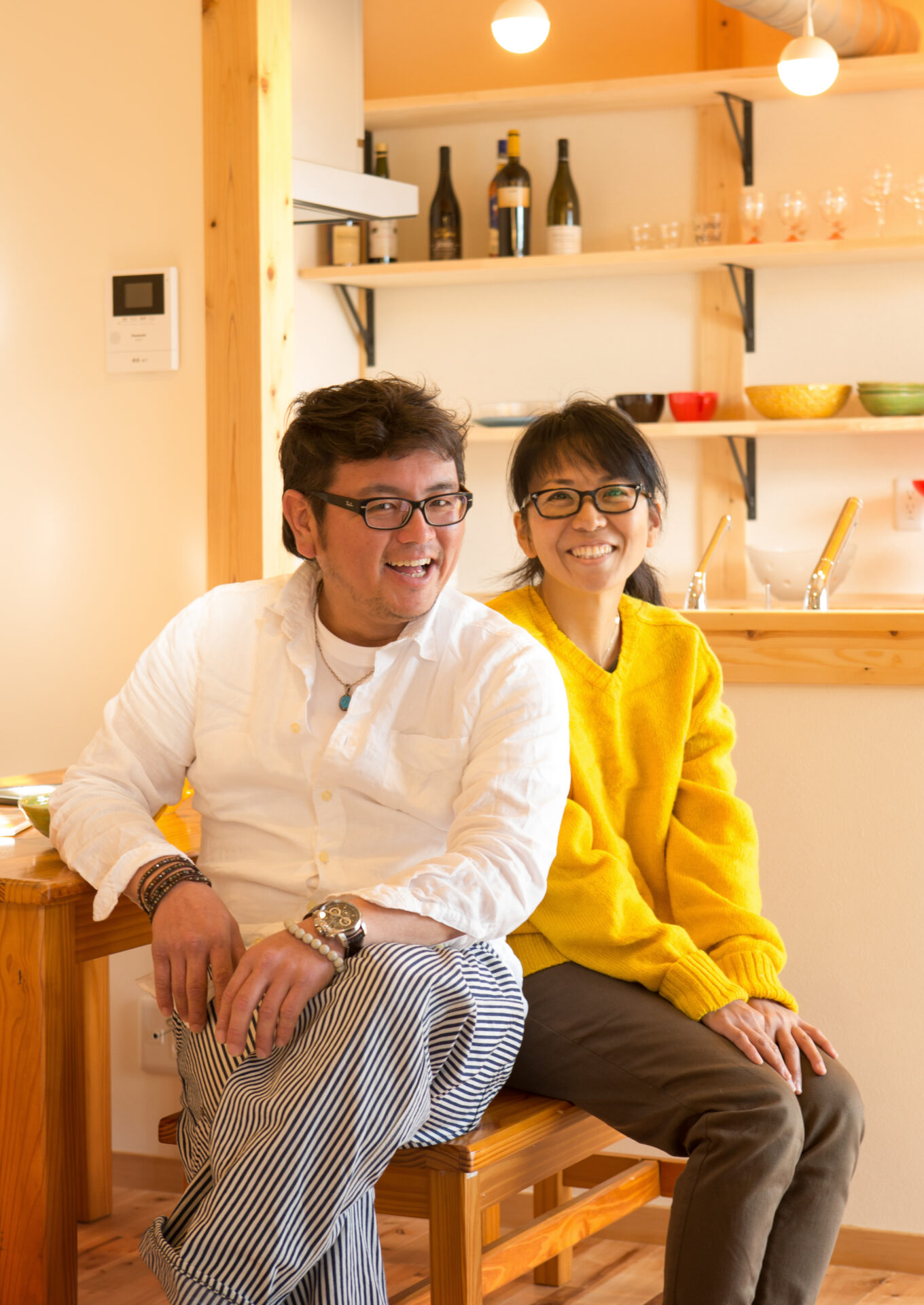 快適性と趣味を兼ね備えた暖炉のある家